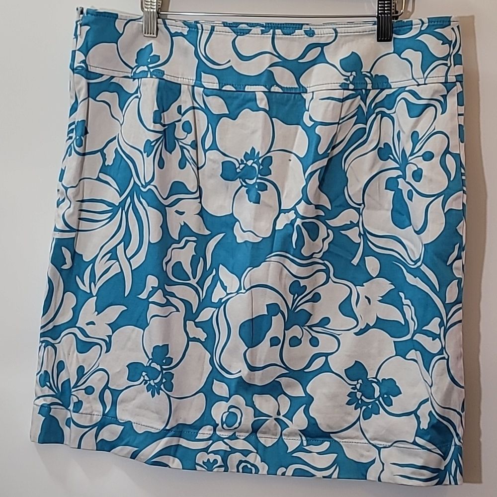 Blue and white floral pattern Ann Taylor women's Skirt